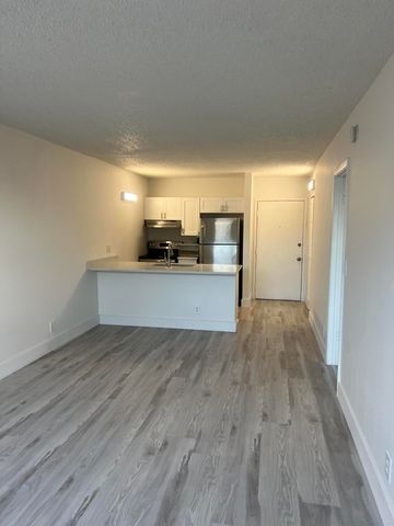 2501 Riverside Drive 206-a, Coral Springs, FL 33065