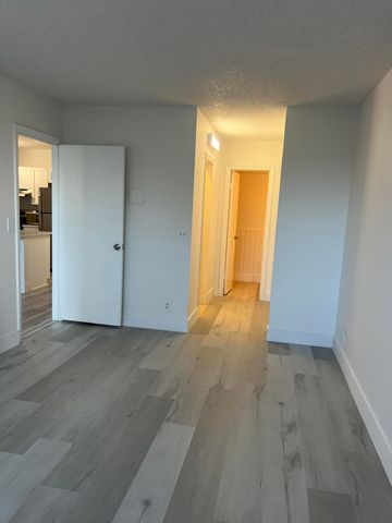 2501 Riverside Drive 206-a, Coral Springs, FL 33065