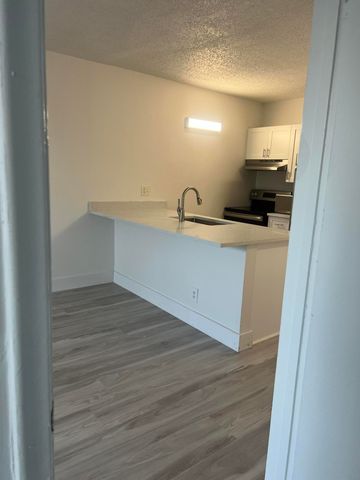 2501 Riverside Drive 206-a, Coral Springs, FL 33065