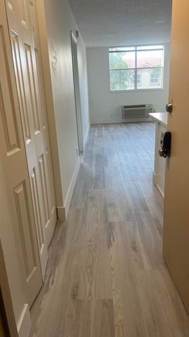 2501 Riverside Drive 206-a, Coral Springs, FL 33065