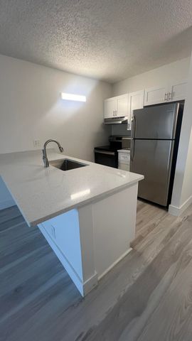 2501 Riverside Drive 206-a, Coral Springs, FL 33065