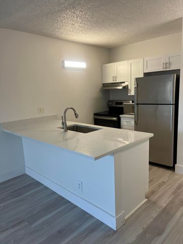 2501 Riverside Drive 206-a, Coral Springs, FL 33065