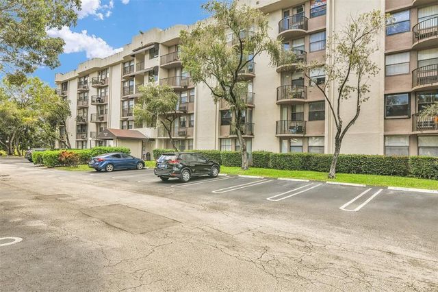 2501 Riverside Drive 206-a, Coral Springs, FL 33065