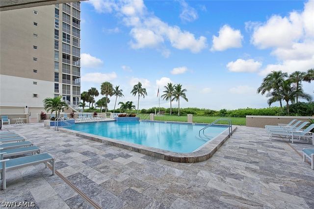 10701 Gulf Shore DR 1002, Naples, FL 34108