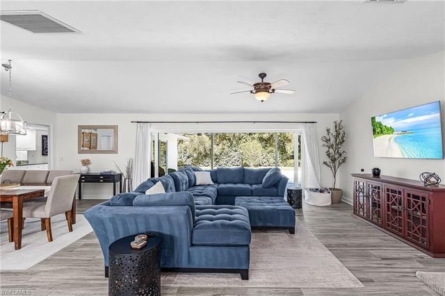 5479 Chablis LN, Fort Myers, FL 33919