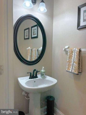 4105 BUXMONT RD, Marlton, NJ 08053