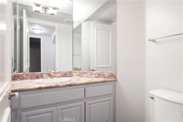 120 S Palm 101, Beverly Hills, CA 90212