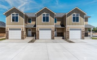 920 NE Sunburst Court, Moses Lake, WA 98837