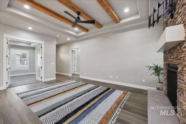 8809 E Daffodil St, Nampa, ID 83687