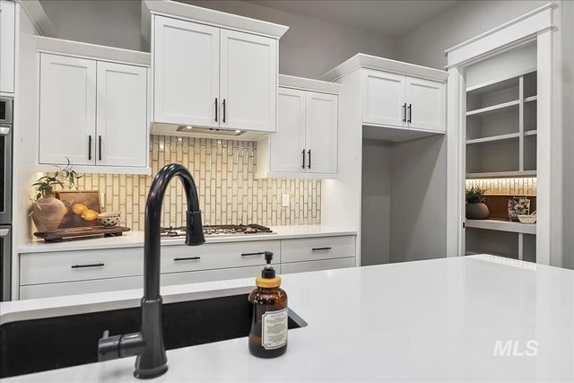 8809 E Daffodil St, Nampa, ID 83687
