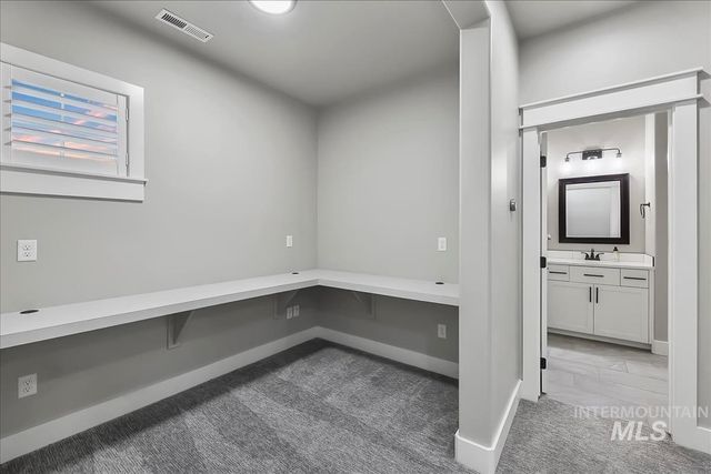 8809 E Daffodil St, Nampa, ID 83687
