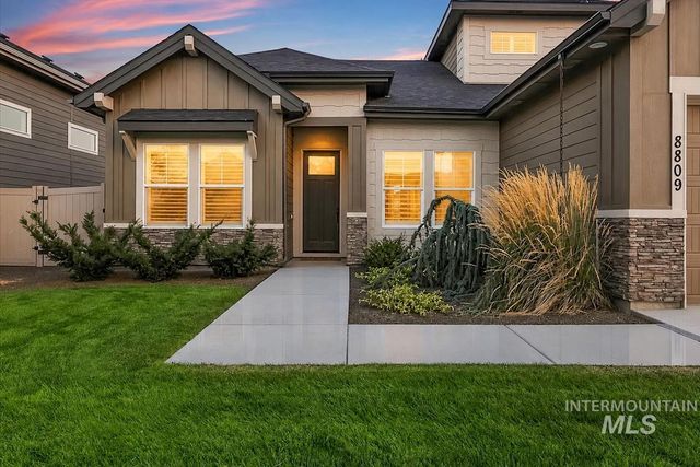 8809 E Daffodil St, Nampa, ID 83687