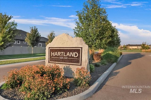 8809 E Daffodil St, Nampa, ID 83687