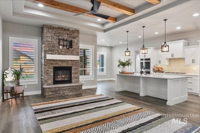 8809 E Daffodil St, Nampa, ID 83687