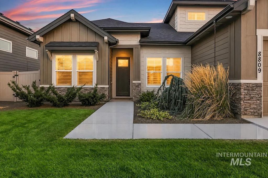 8809 E Daffodil St, Nampa, ID 83687 photo 4