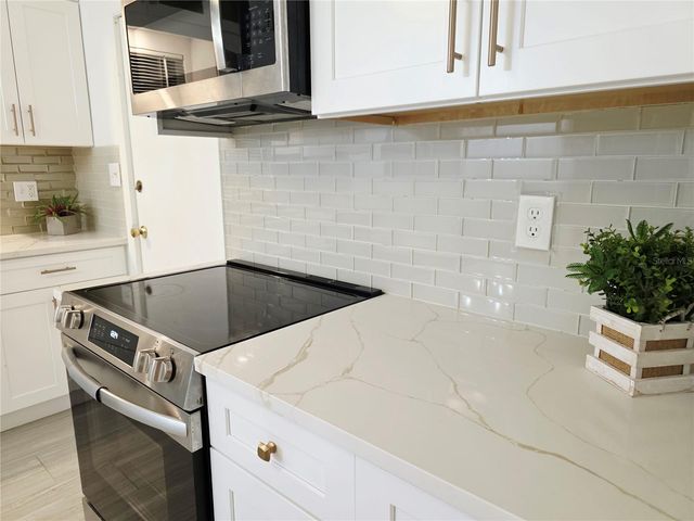 164 PINEWOOD AVENUE, Clearwater, FL 33765