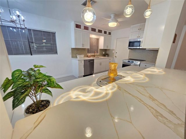 164 PINEWOOD AVENUE, Clearwater, FL 33765