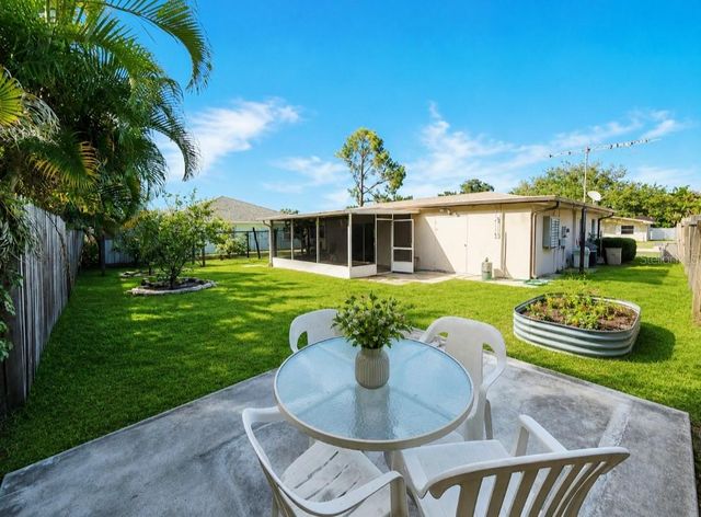 164 PINEWOOD AVENUE, Clearwater, FL 33765