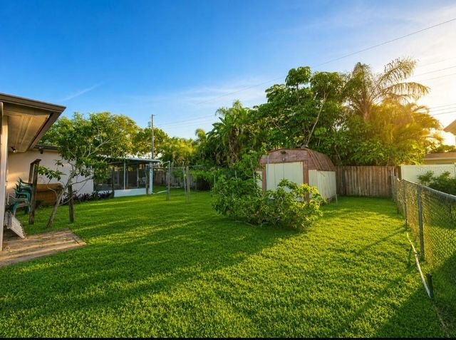 164 PINEWOOD AVENUE, Clearwater, FL 33765