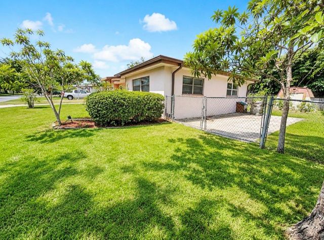 164 PINEWOOD AVENUE, Clearwater, FL 33765