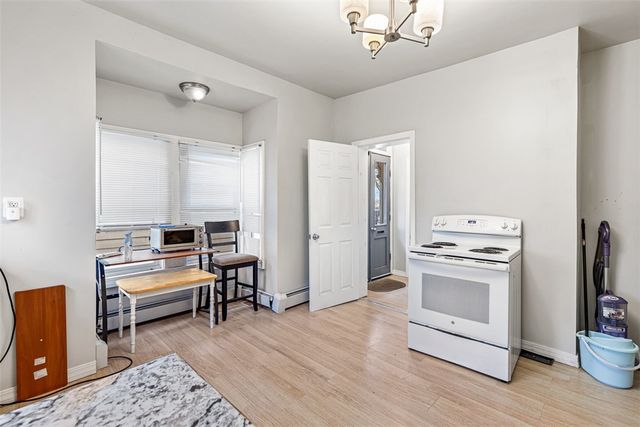 13 Washburn Street, Providence, RI 02908