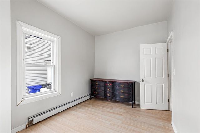 13 Washburn Street, Providence, RI 02908