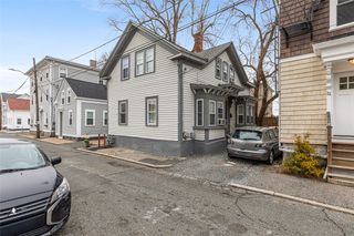 13 Washburn Street, Providence, RI 02908