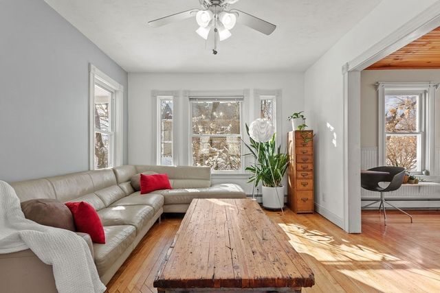 97 East St, Mansfield, MA 02048