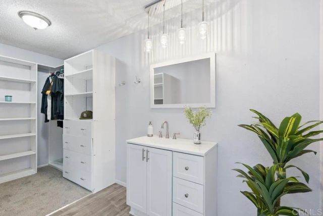 610 FLINTRIDGE Place, Escondido, CA 92026