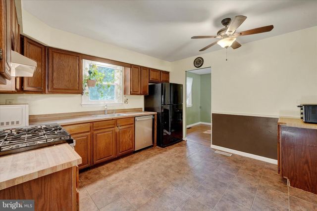 463 DONOFRIO DR, Downingtown, PA 19335