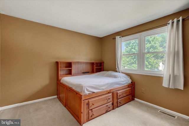 463 DONOFRIO DR, Downingtown, PA 19335