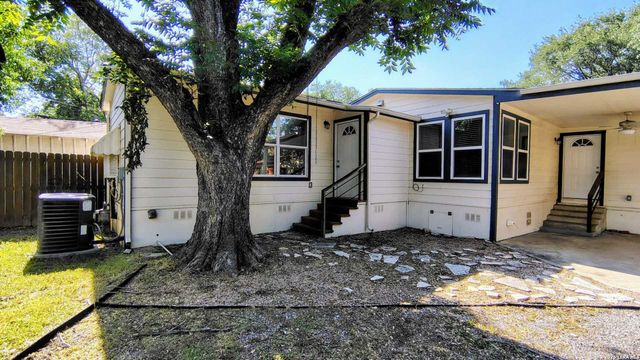 1338 W ELSMERE PL, San Antonio, TX 78201