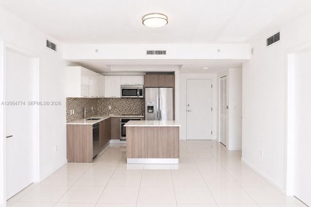 5300 E Paseo Blvd 1409, Doral, FL 33166