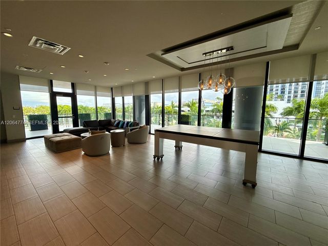 5300 E Paseo Blvd 1409, Doral, FL 33166