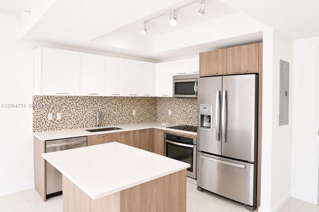 5300 E Paseo Blvd 1409, Doral, FL 33166