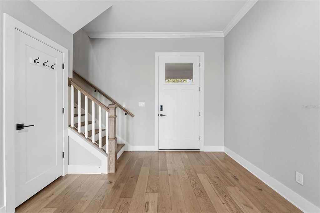 Image 13 of property listing at 3314 W VILLA ROSA STREET, Tampa, FL 33611