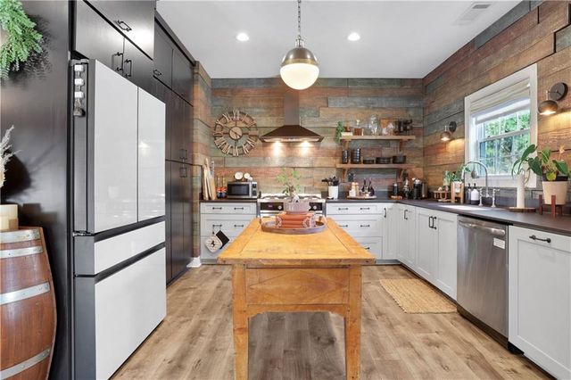 436 Ashbury Circle, Dallas, GA 30157