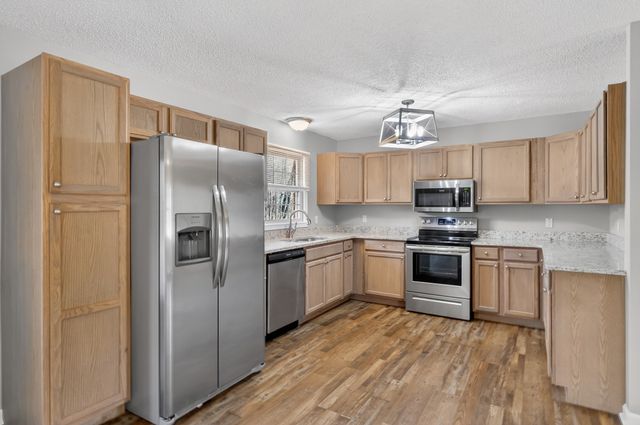 2267 Lambert Dr, Westmoreland, TN 37186