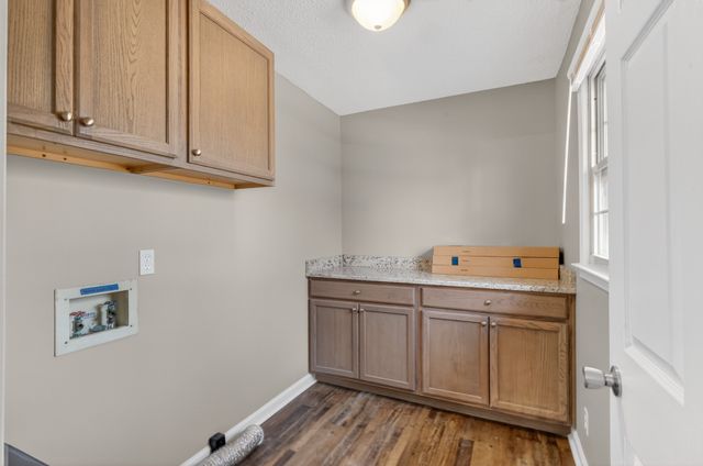 2267 Lambert Dr, Westmoreland, TN 37186