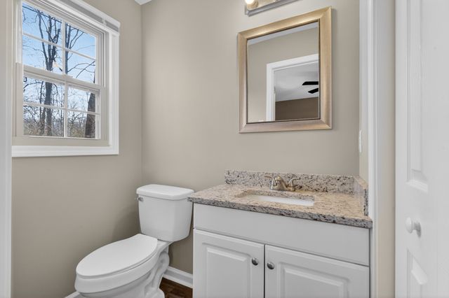 2267 Lambert Dr, Westmoreland, TN 37186