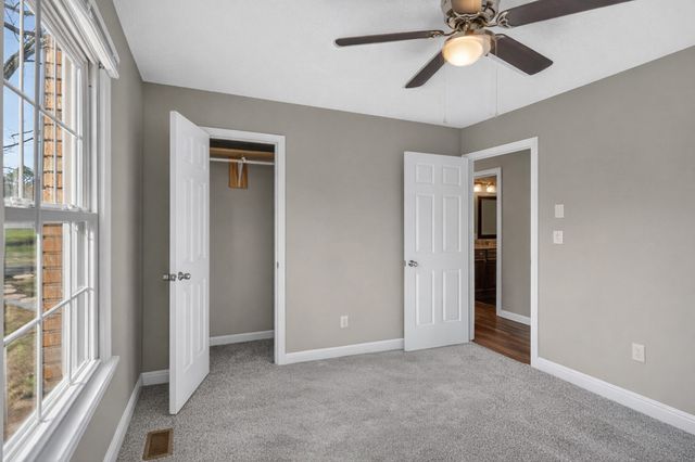 2267 Lambert Dr, Westmoreland, TN 37186