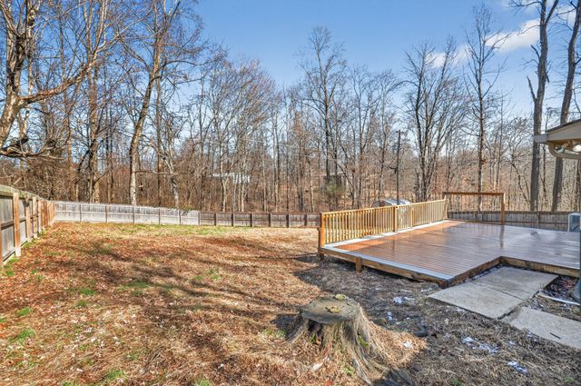 2267 Lambert Dr, Westmoreland, TN 37186