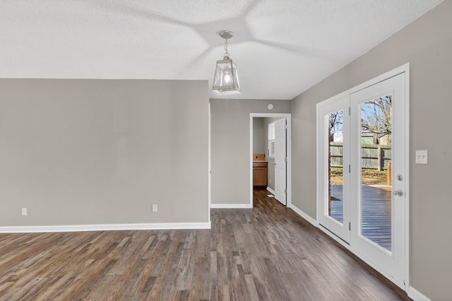 2267 Lambert Dr, Westmoreland, TN 37186