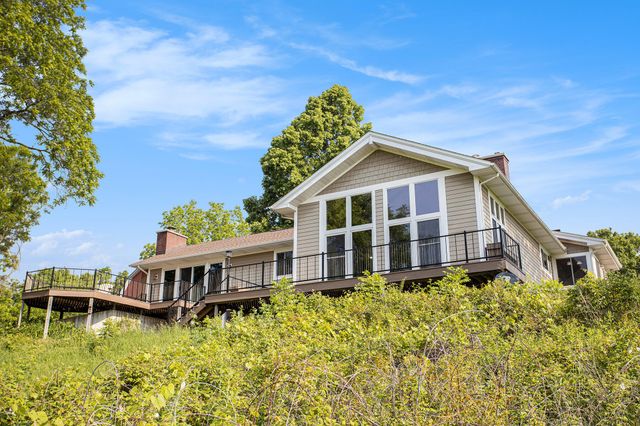 2347 W W. Dowling Road Road, Delton, MI 49046