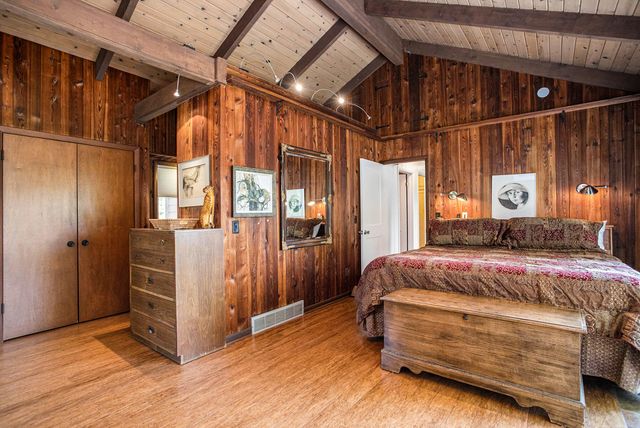 2347 W W. Dowling Road Road, Delton, MI 49046