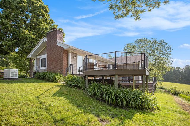 2347 W W. Dowling Road Road, Delton, MI 49046
