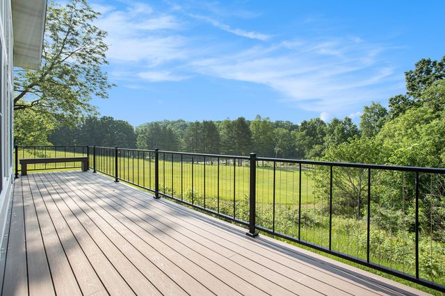 2347 W W. Dowling Road Road, Delton, MI 49046