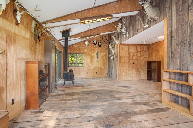 2347 W W. Dowling Road Road, Delton, MI 49046