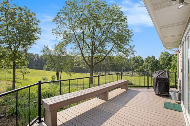 2347 W W. Dowling Road Road, Delton, MI 49046