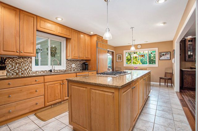 2347 W W. Dowling Road Road, Delton, MI 49046